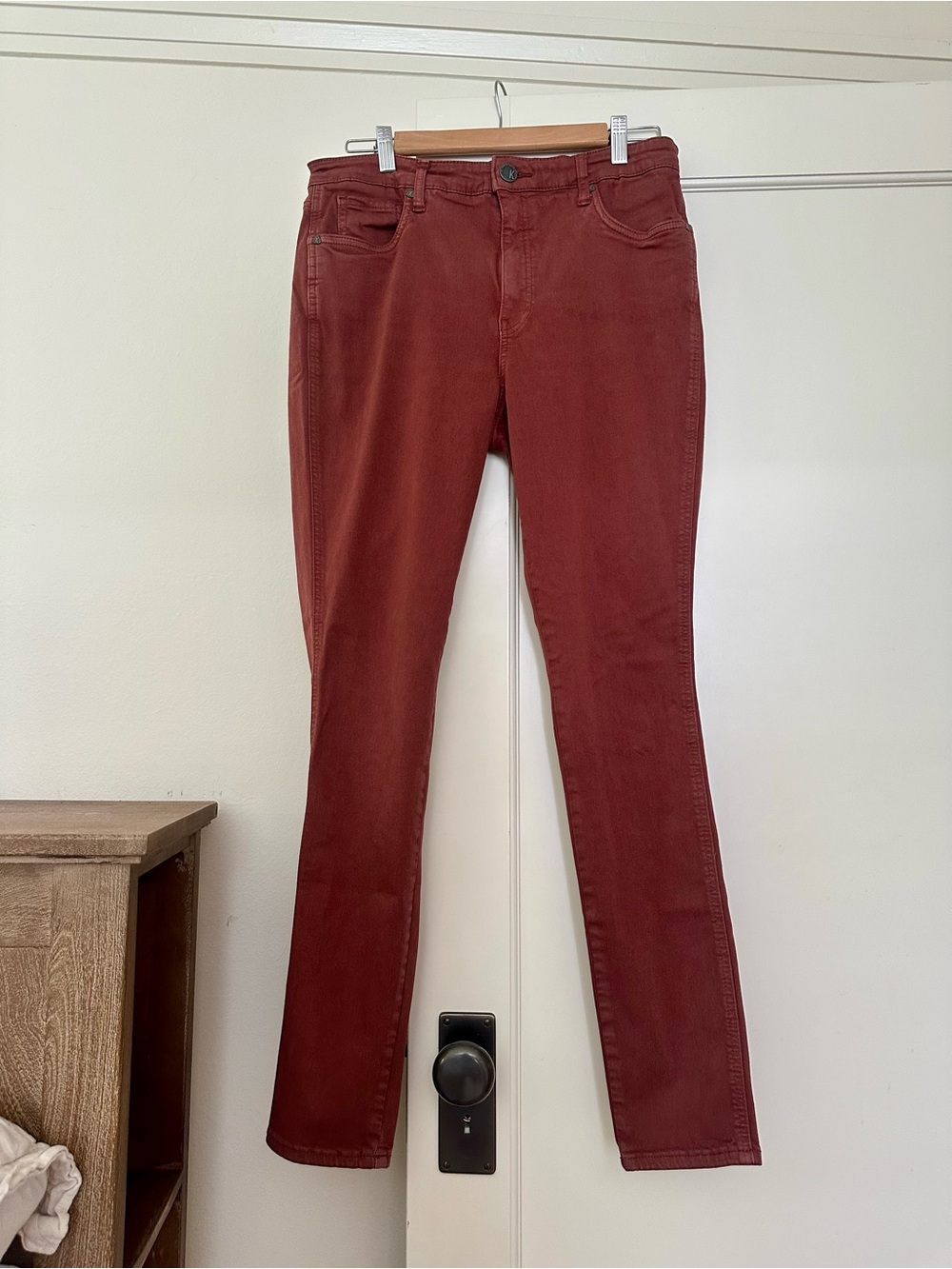 KUT from the Kloth Mia high rise skinny jeans in Burgundy Rust